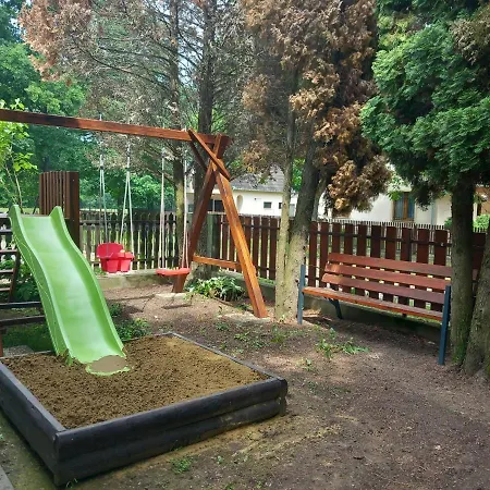 Boglarka Vendeghaz Tiszaloek