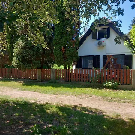 Boglarka Vendeghaz Tiszaloek *