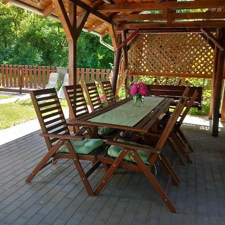 Boglarka Vendeghaz Tiszaloek Tiszalok